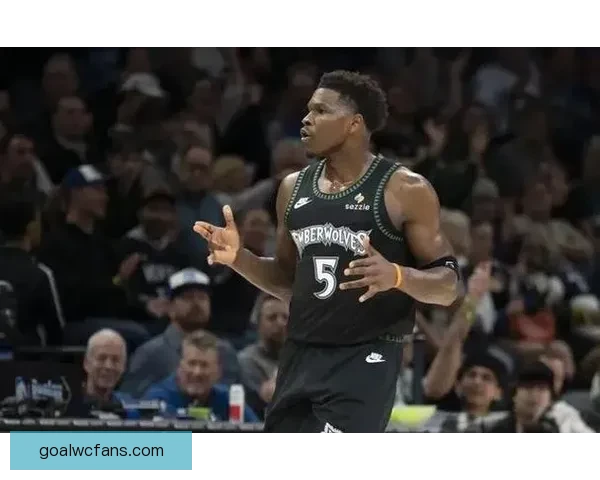 森林狼主帅透露爱德华兹已参与训练 右膝炎症恢复情况仍不确定